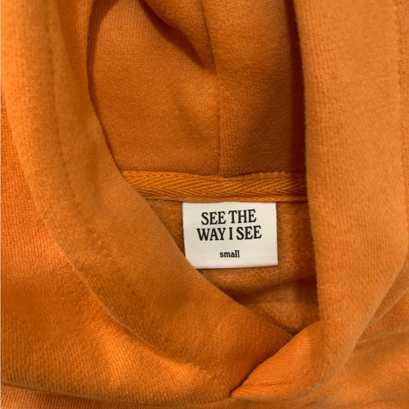 See The Way I See “wipe tears here” Hoodie (soft!) - Picture 4 of 5
